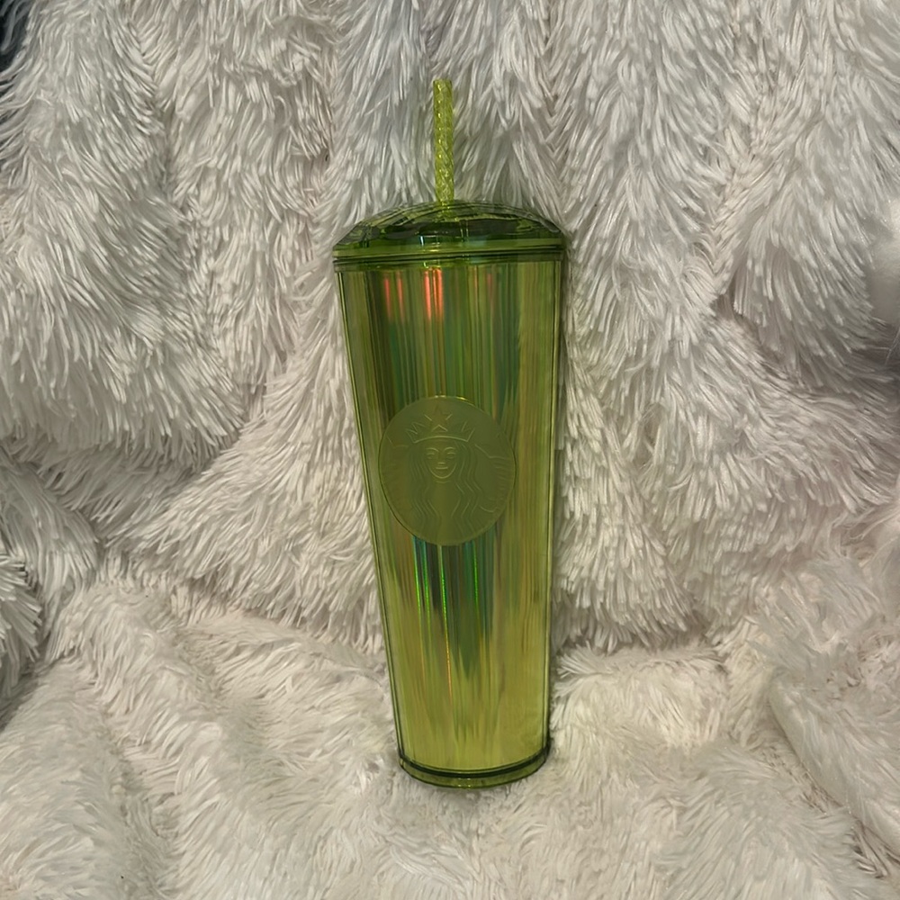 Starbucks light green 24 oz. With a Dome lid! NWT iridescent